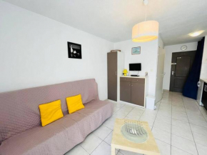 Studio confortable à Calvi - Accès plage, parking inclus, linge fourni - FR-1-63-330